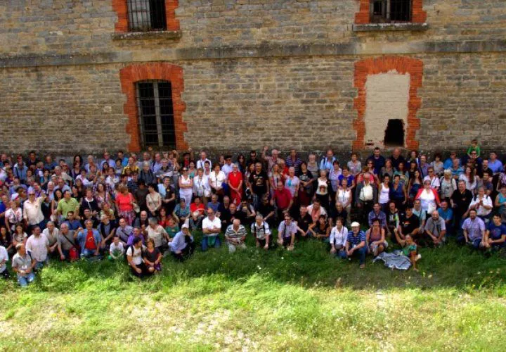 Foto de familia de la Asociación de Familiares de Fusilados de Navarra. Foto: AFFNA36