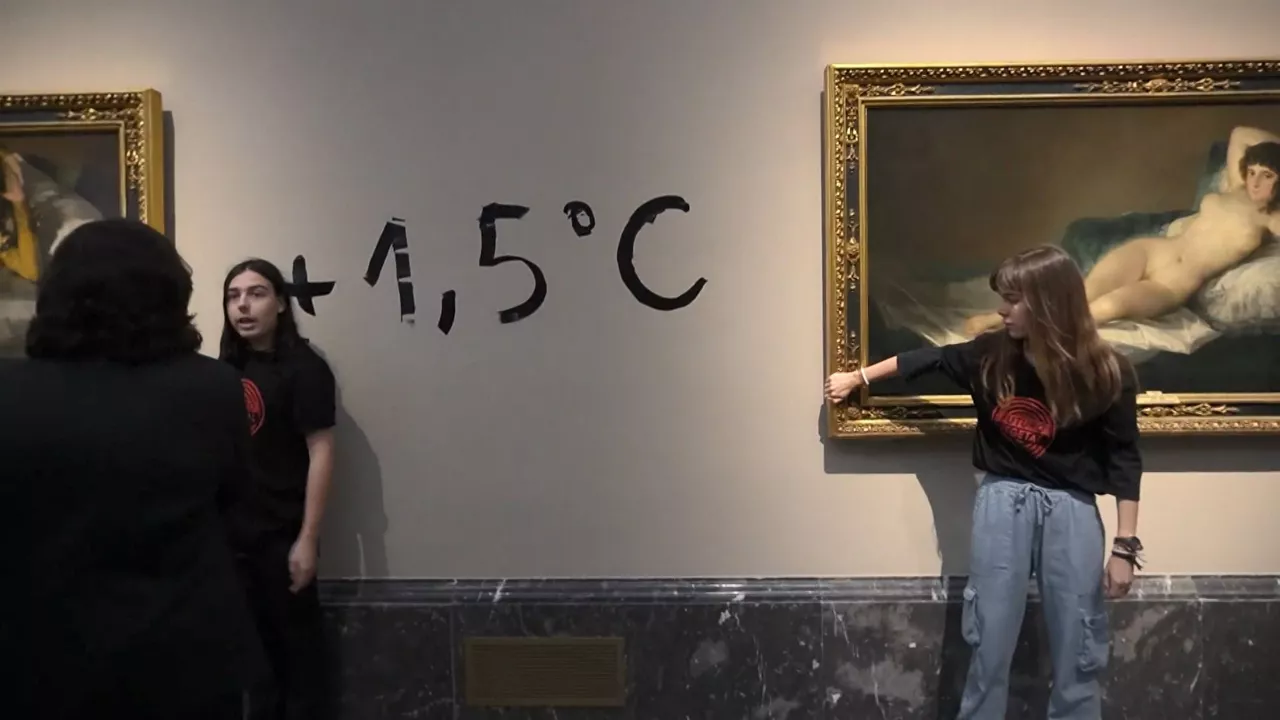 20221105153508_protesta-museo-del-prado_