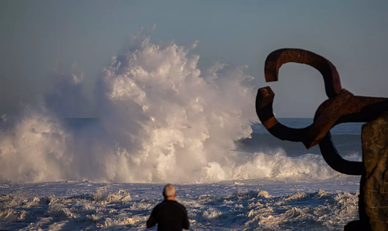 DONOSTIA OLATUAK OLAS ITXASOA TXILLIDA EFE
