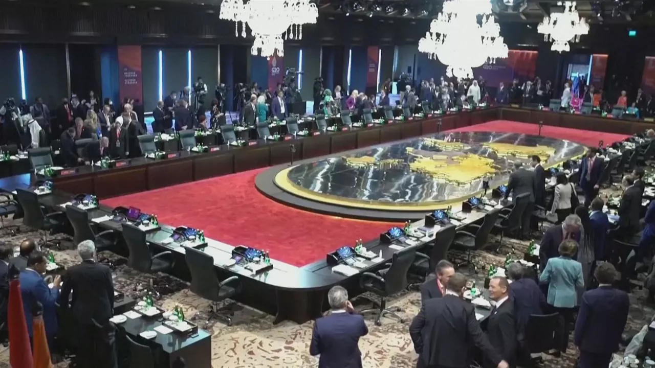 Baliko G20 bilera. Agentzietako bideo batetik ateratako irudia.