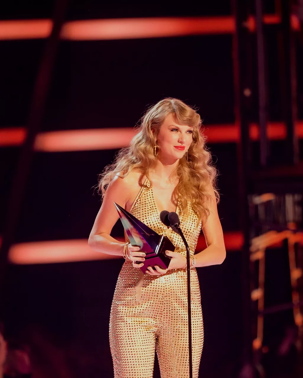 Taylor Swift gaur gauean. Argazkia: American Music Awards.