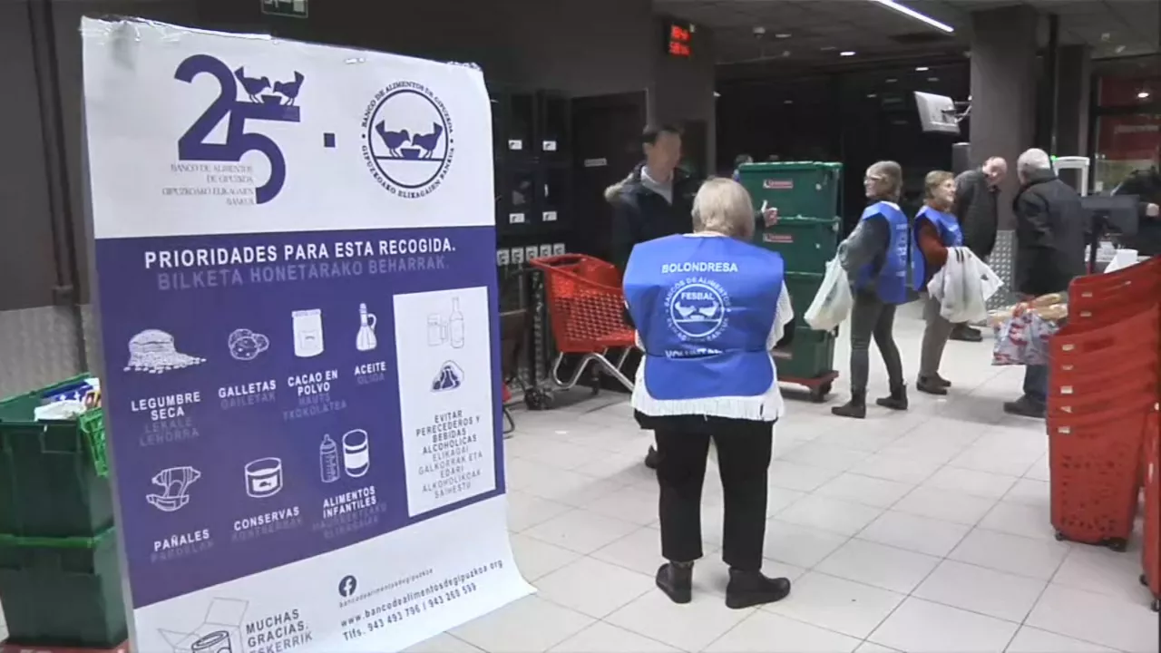 Recogida de alimentos. Imagen obtenida de un vídeo de EITB Media.