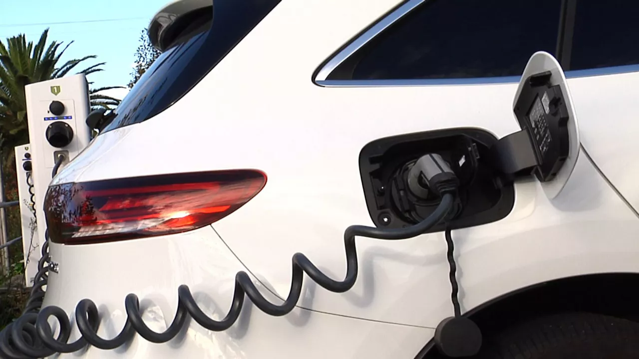 20221128213032_coche-electrico_