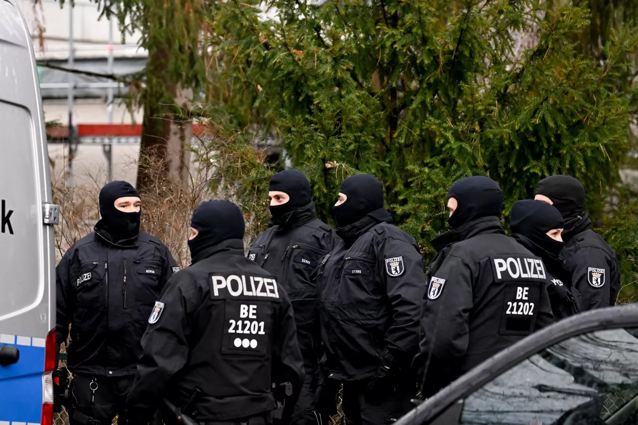 Un total de 25 personas han sido detenidas en relación a la macrooperación. Foto: EFE