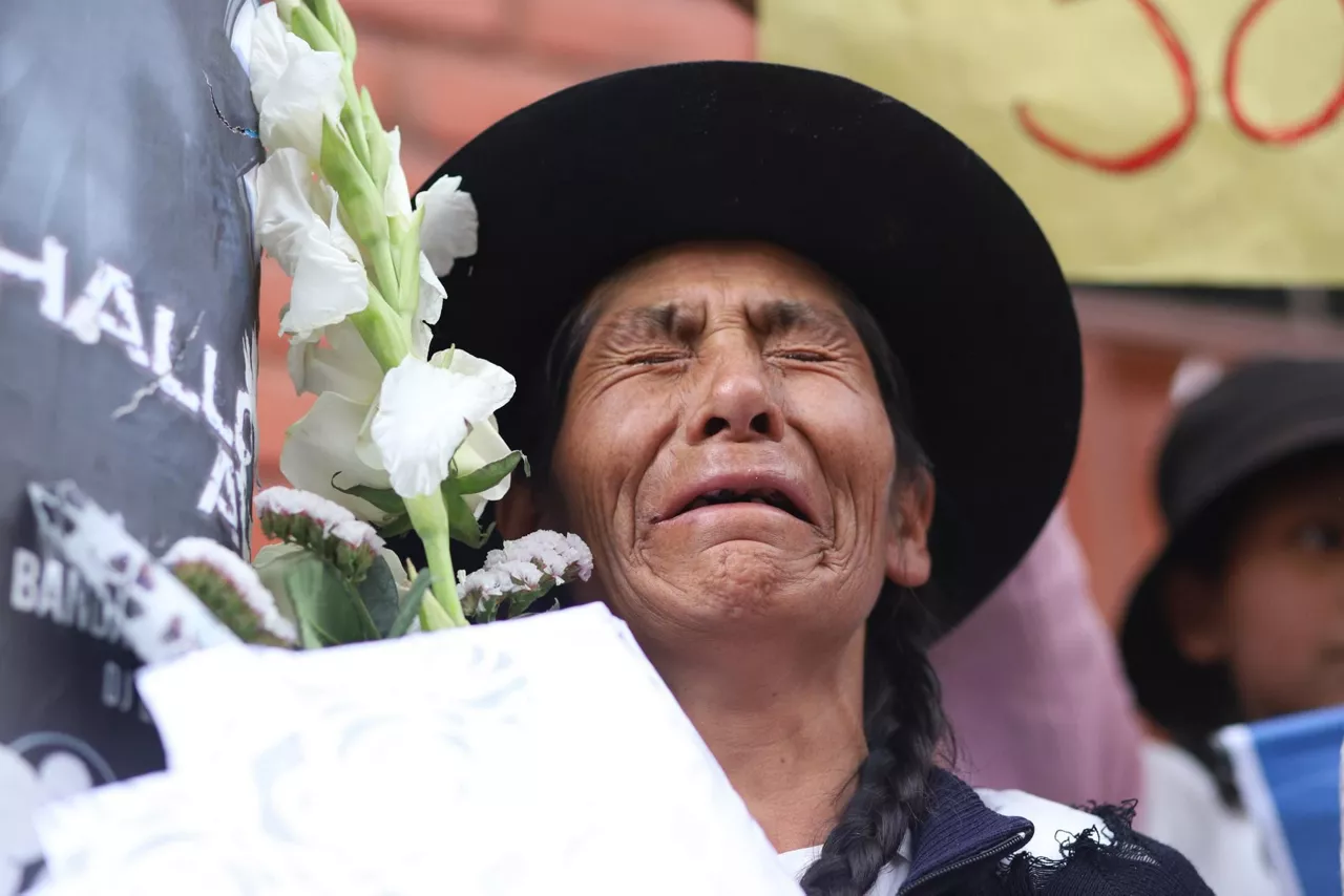 Funeral por los muertos en las protestas en Perú. Foto: Efe