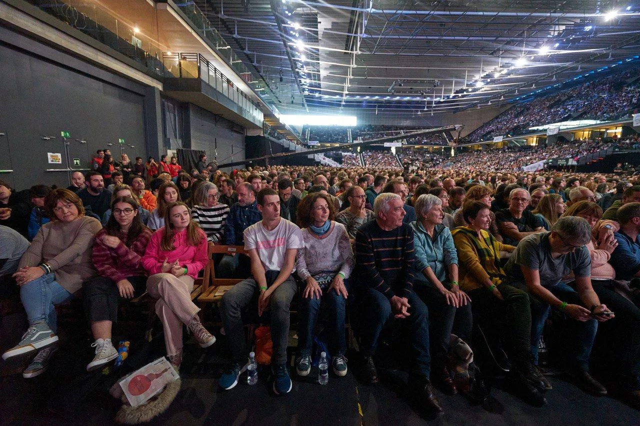 Nafarroa Arena, jendez goraino. EITB Media. 