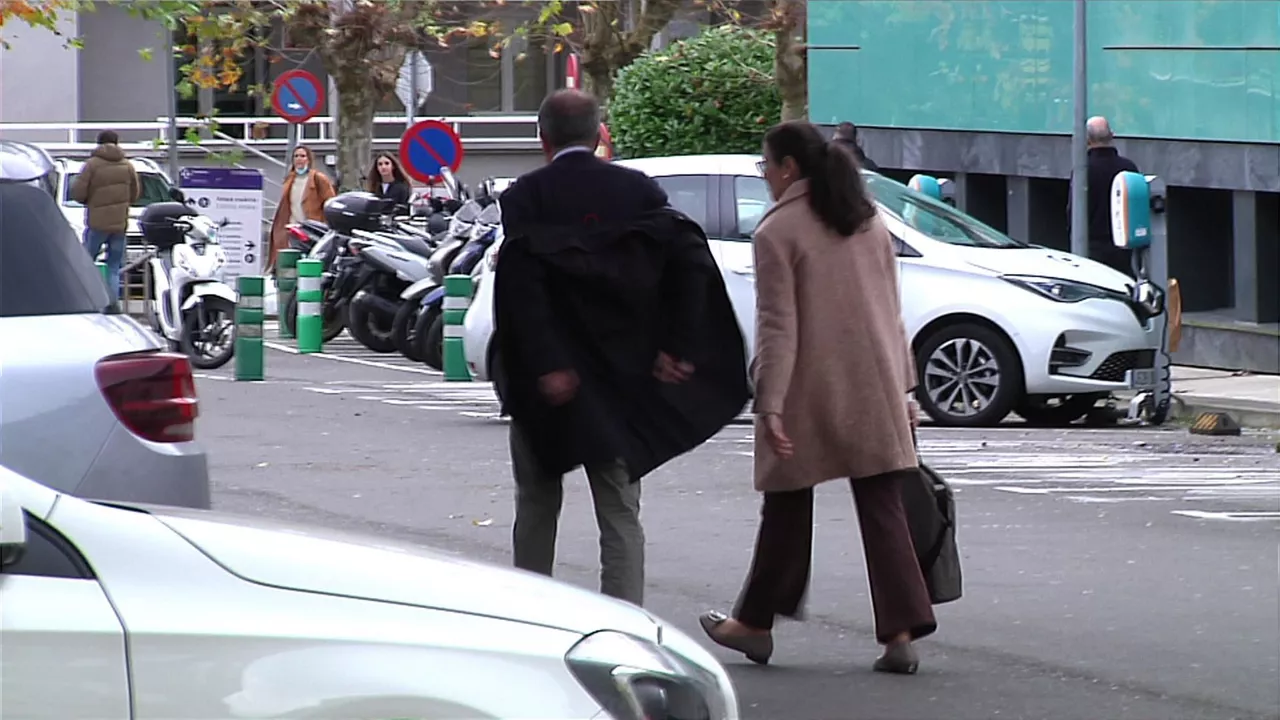 Rosa Perez, bileratik irtetean. EITB Mediaren bideo batetik ateratako irudia.