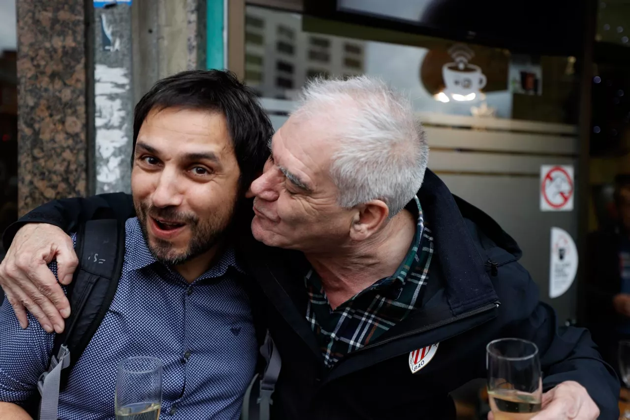 Celebración del quinto premio en Galdakao. Foto: EFE
