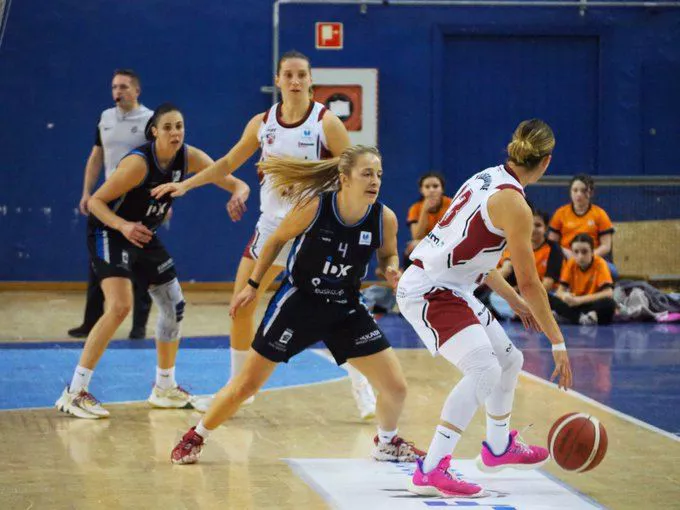 IDK Gipuzkoa eta Lointek Gernikaren arteko derbia.