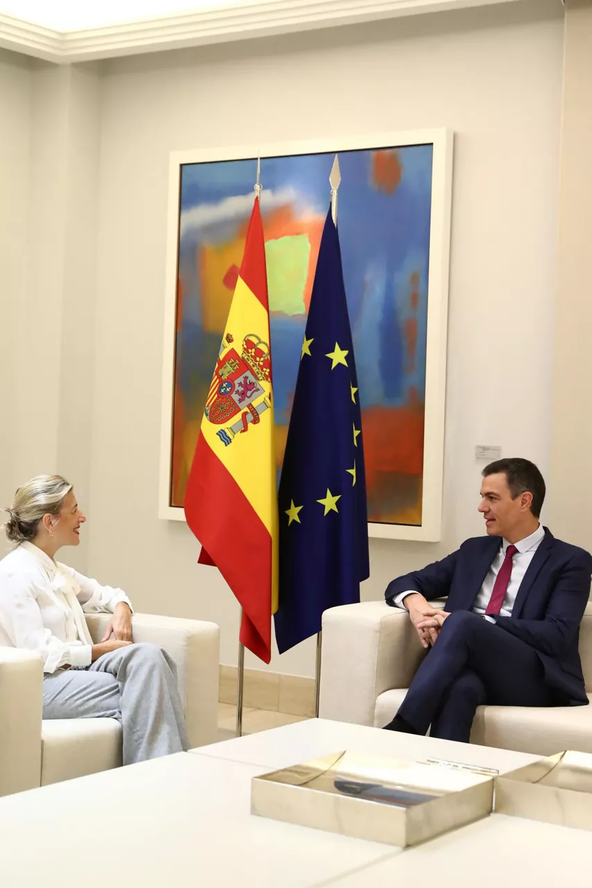 Pedro Sánchez y Yolanda Díaz, durante su encuentro este martes en el Palacio de la Moncloa
