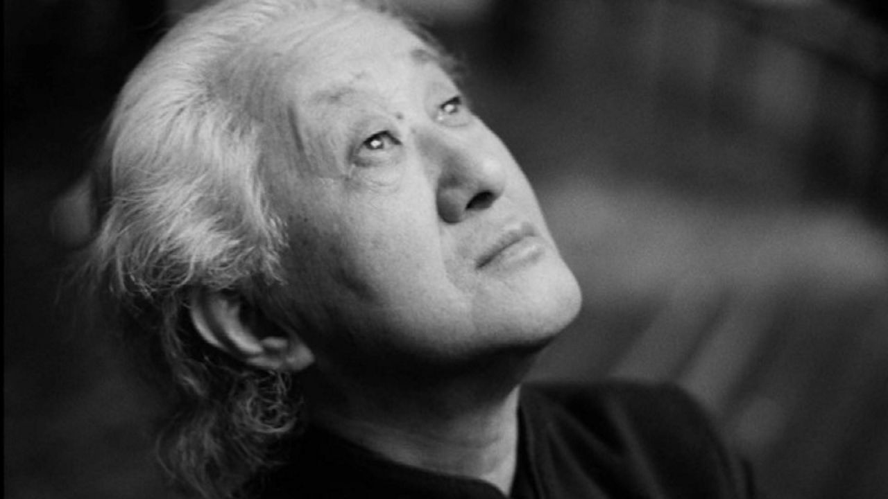 Arata Isozaki arkitektoa hil da