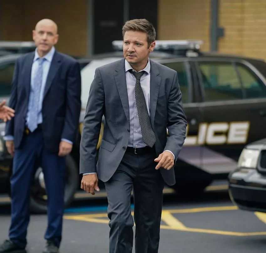 Jeremy-Renner-serie-Mayor of Kingstown