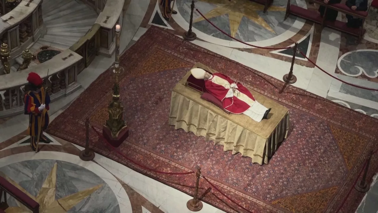 20230103121107_vaticano-papa-benedicto_