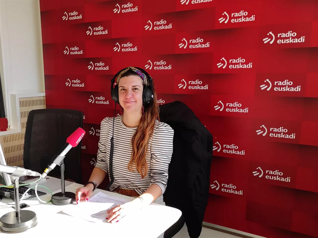 Lur Garmendia en Radio Euskadi. Foto: EITB Media