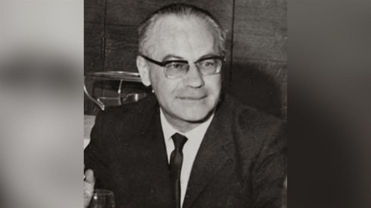Jon Mirande