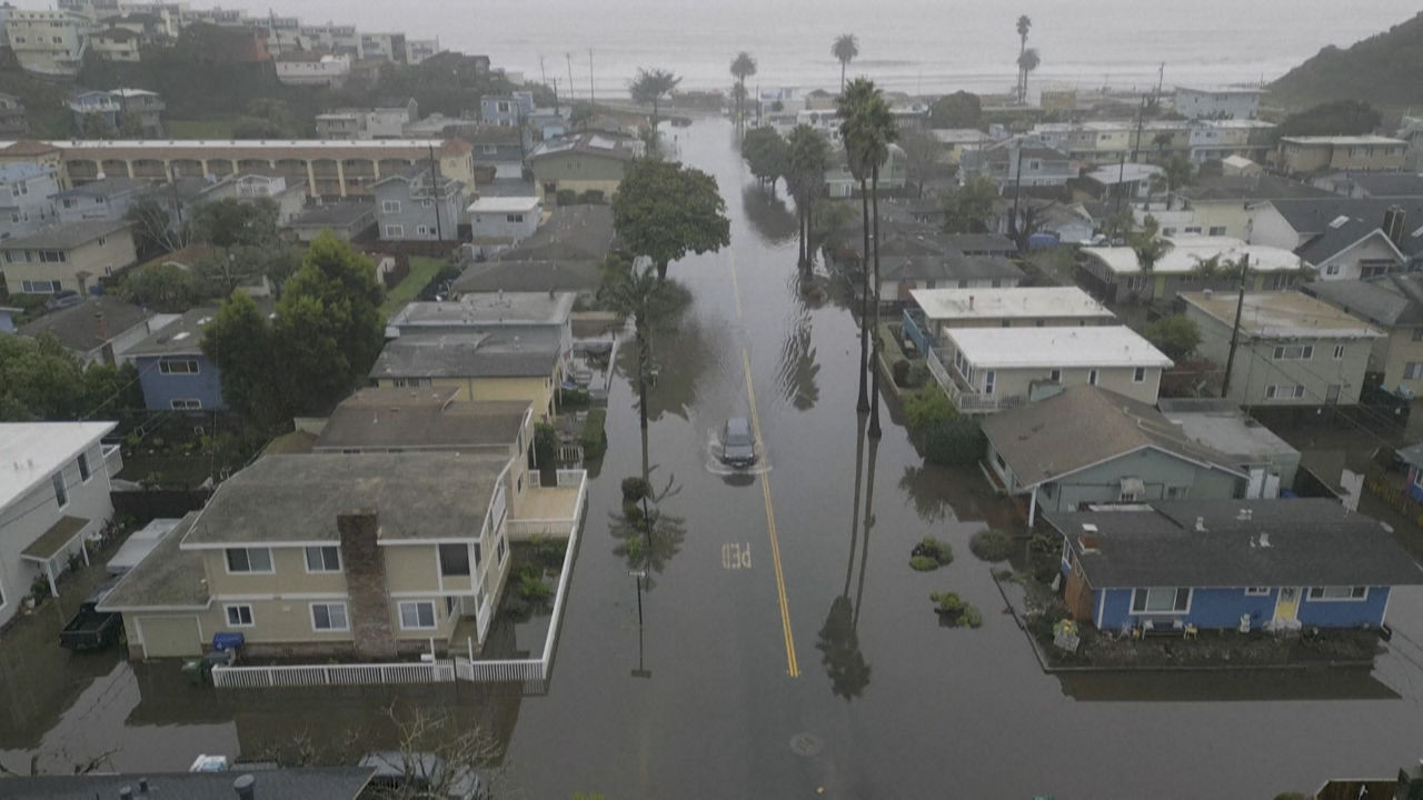 20230110103657_kalifornia-uholdeak_