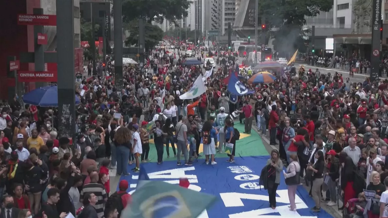 20230110143137_brasil-manifestazioa_