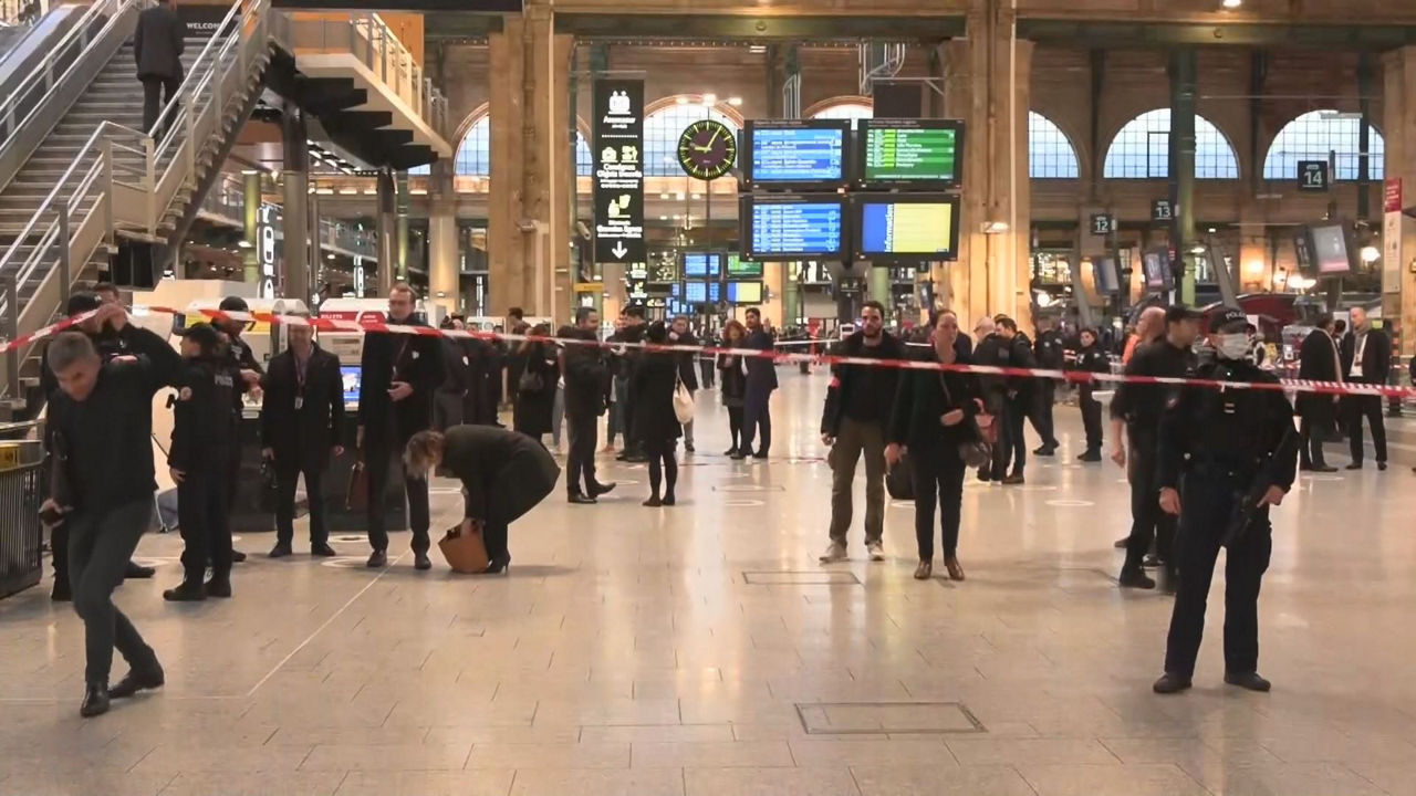 20230111093719_paris-ataque_