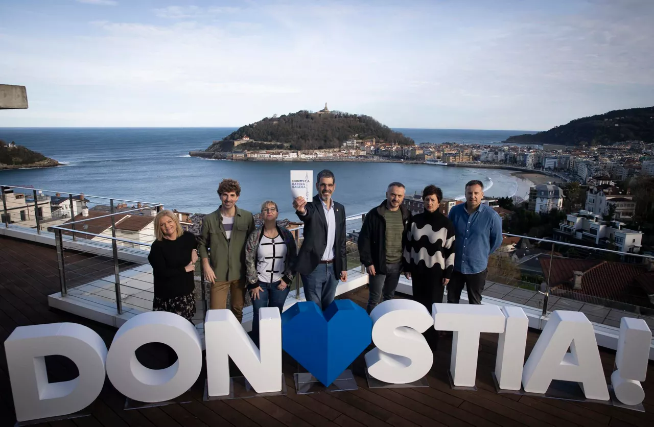 Manifiesto-por-donostia-EFE