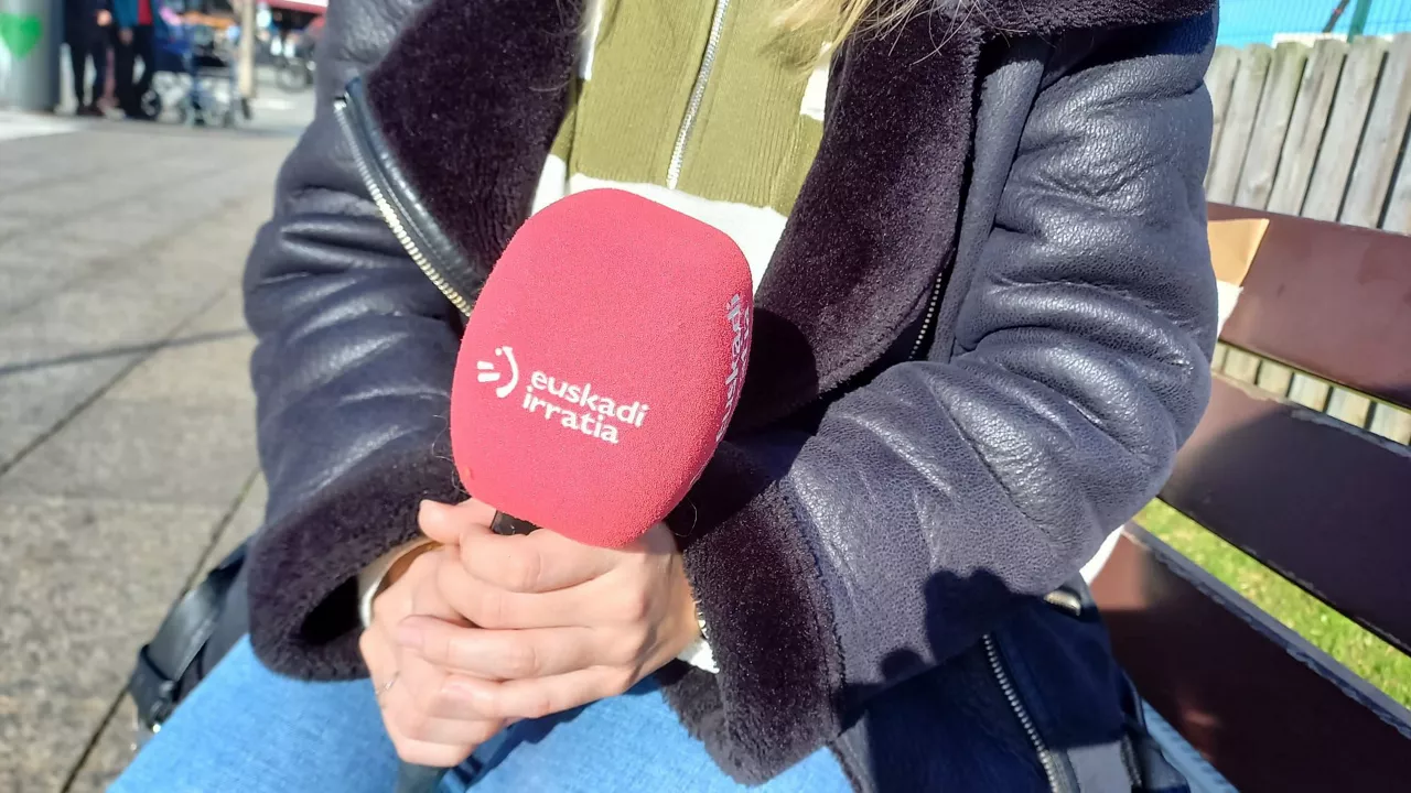 Nerea ez da bere benetako izena. Ez du esan ohi Diputazioaren harrera egoitza batean hazitakoa dela