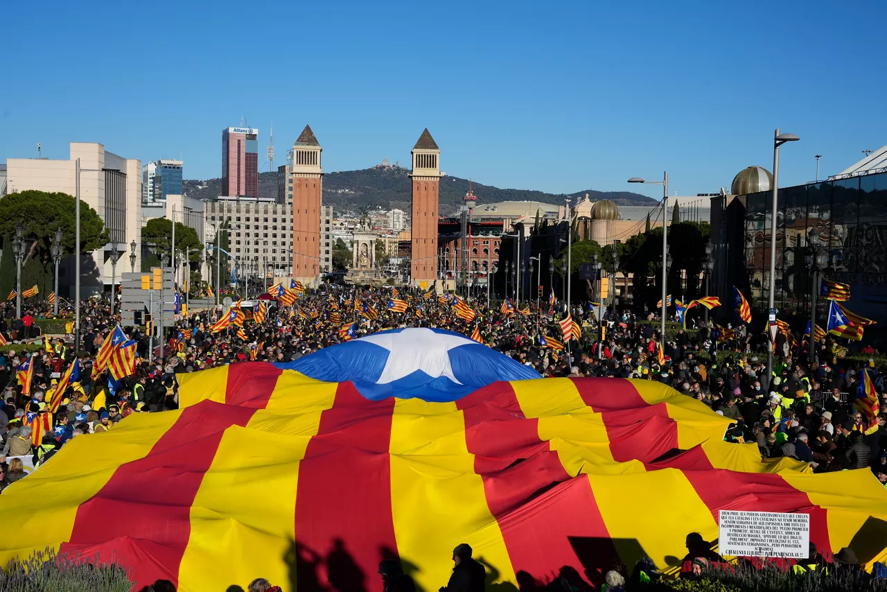 cataluña protesta cumbre españa francia barcelona efe