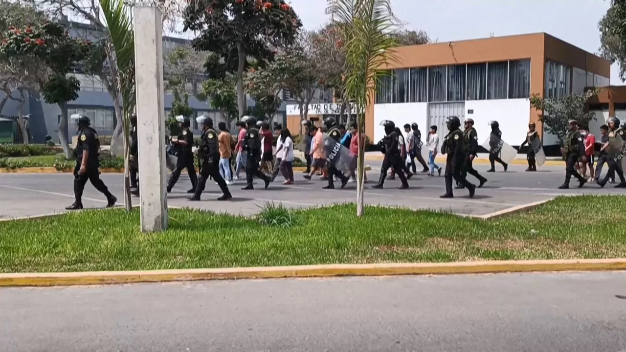 20230122090853_peru-unibertsitatea_