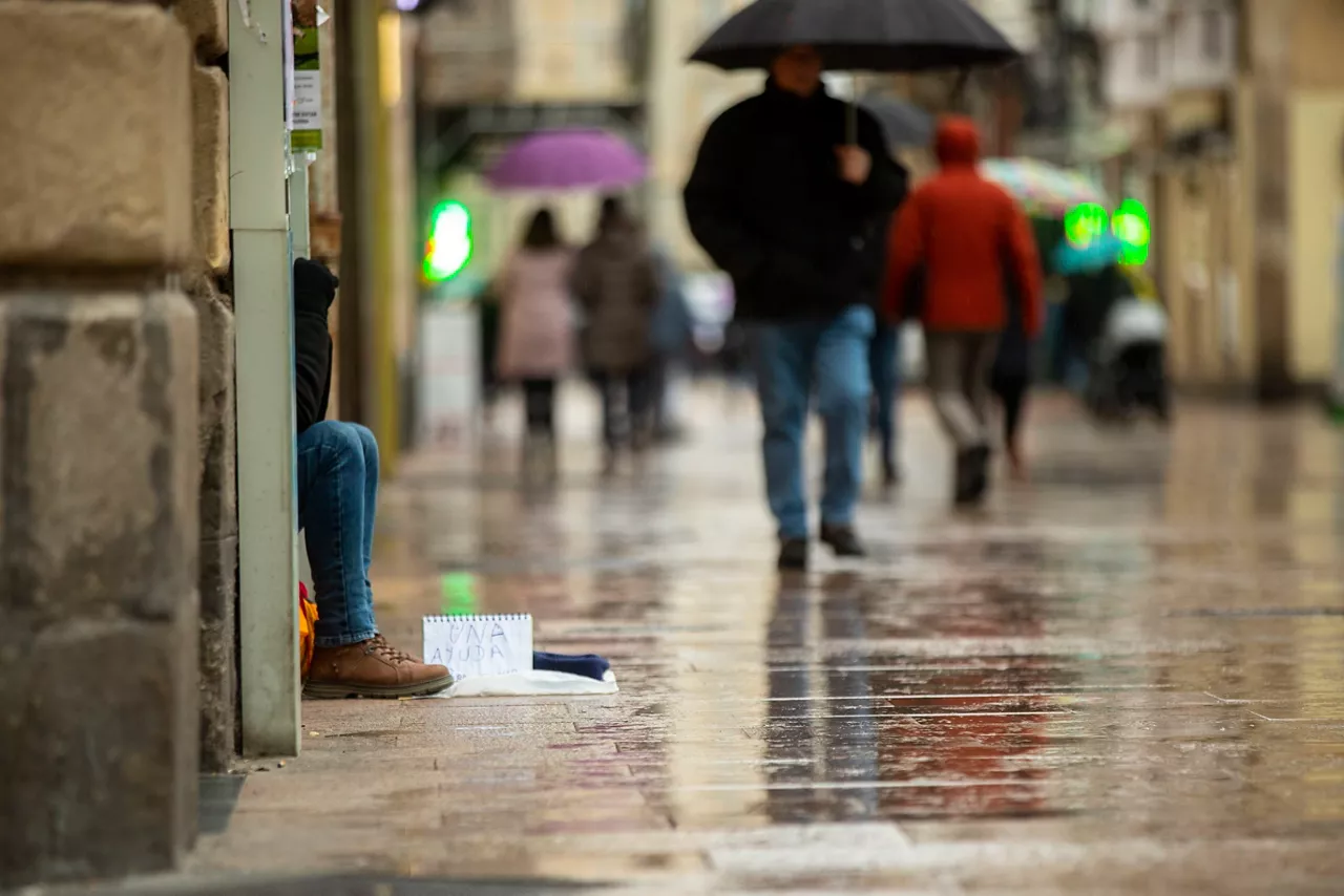 pobreza pobrezia indigente eskalea calle kalea sin hogar etxegabea efe