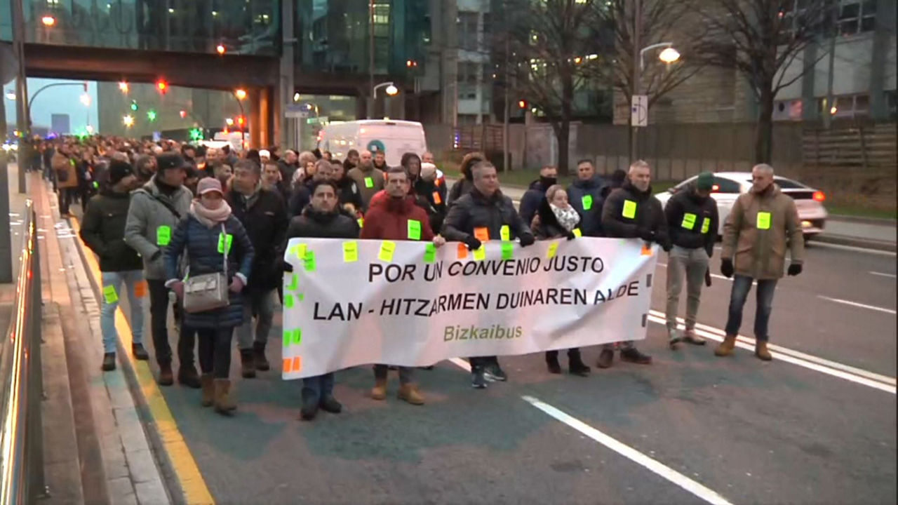 20230125095934_bizkaibuseko-langileak-greban-hitzarmen-duinaren-alde_