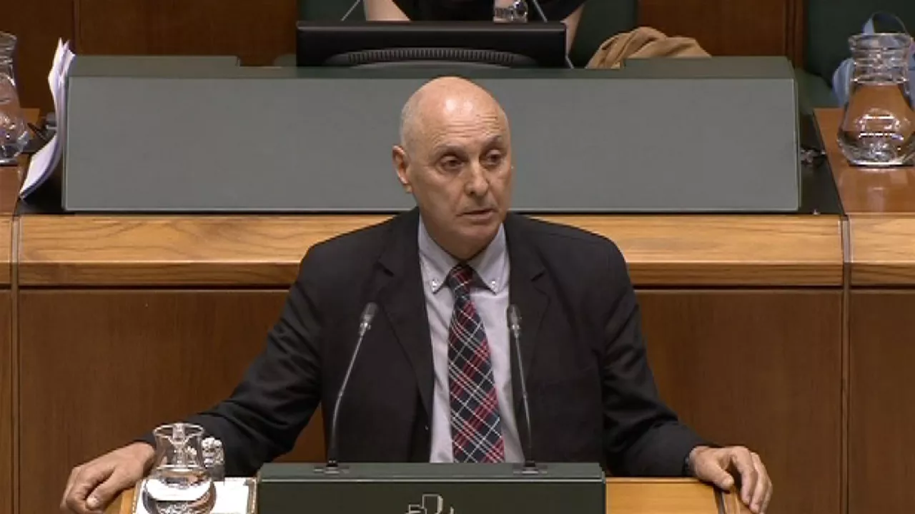20230126163723_rodolfo-ares-en-parlamento-vasco_