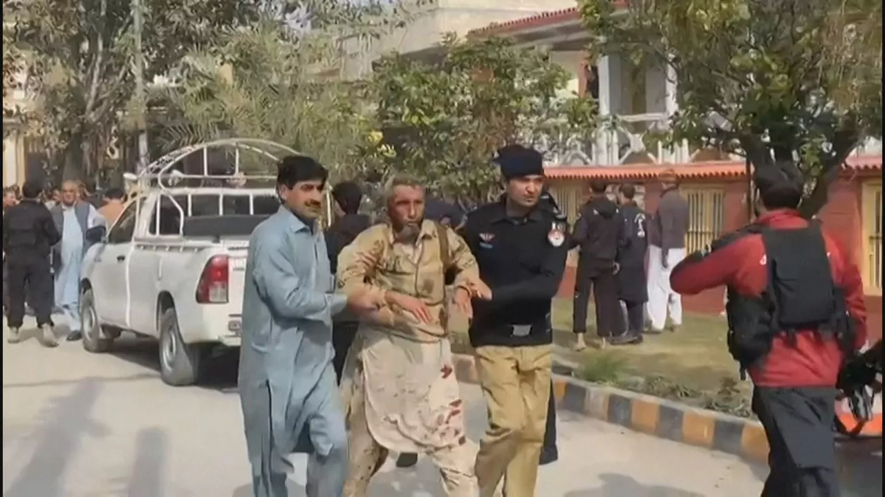 20230130112822_pakistan-explosion_