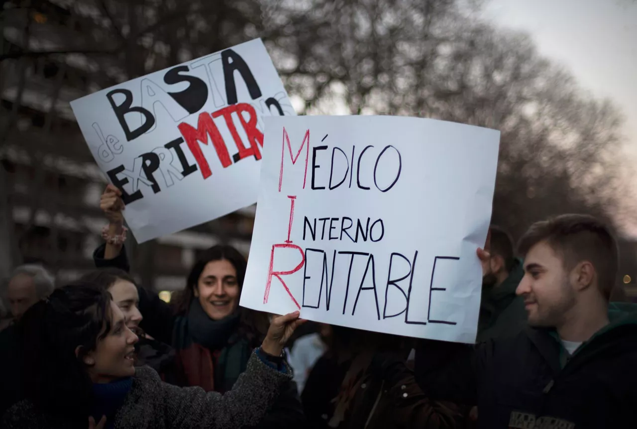 medicos-pamplona-protesta-efe
