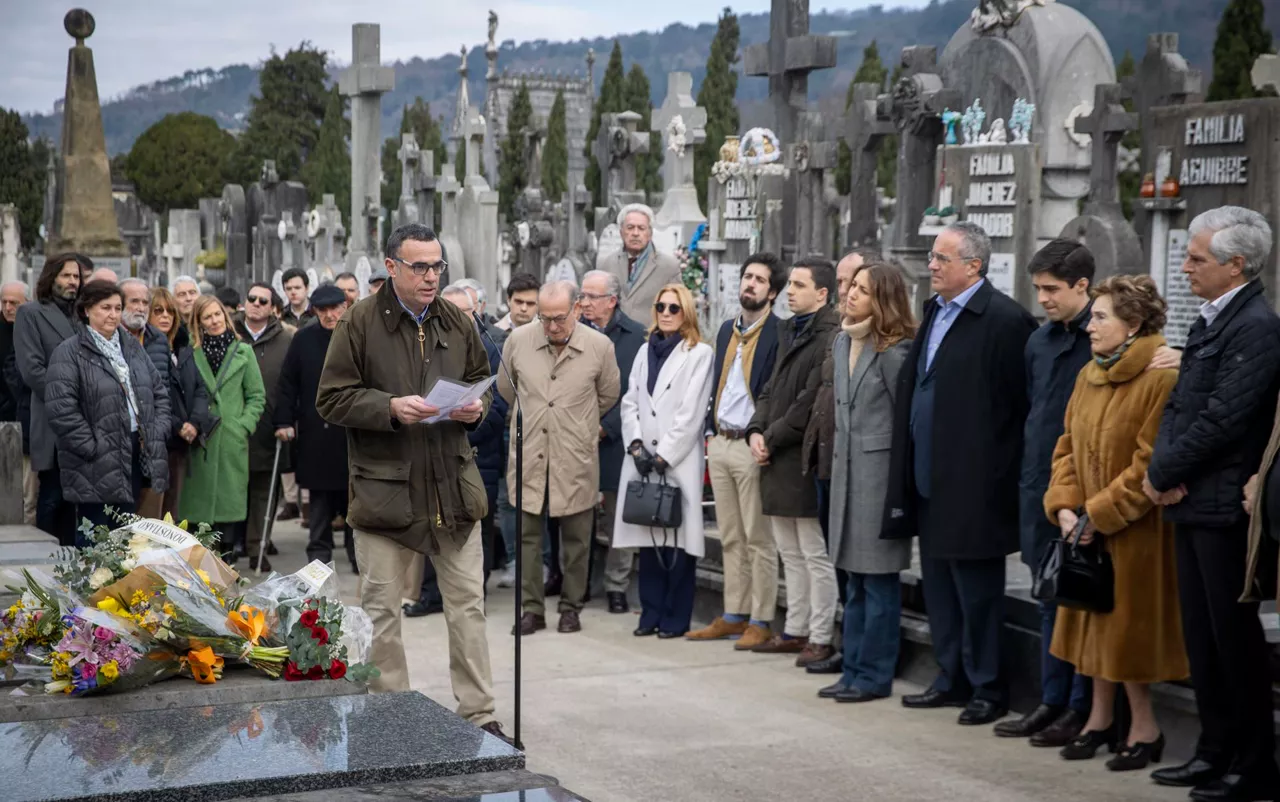 fernando mugicari omenaldia donostian pse efe