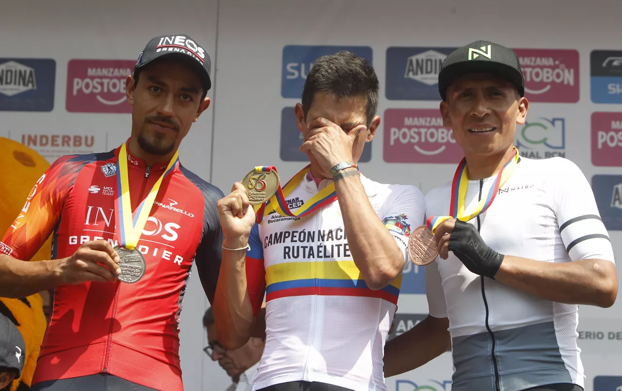 Martinez (ezkerrean), Chaves (erdian) eta Quintana (eskuinean). Argazkia: EFE