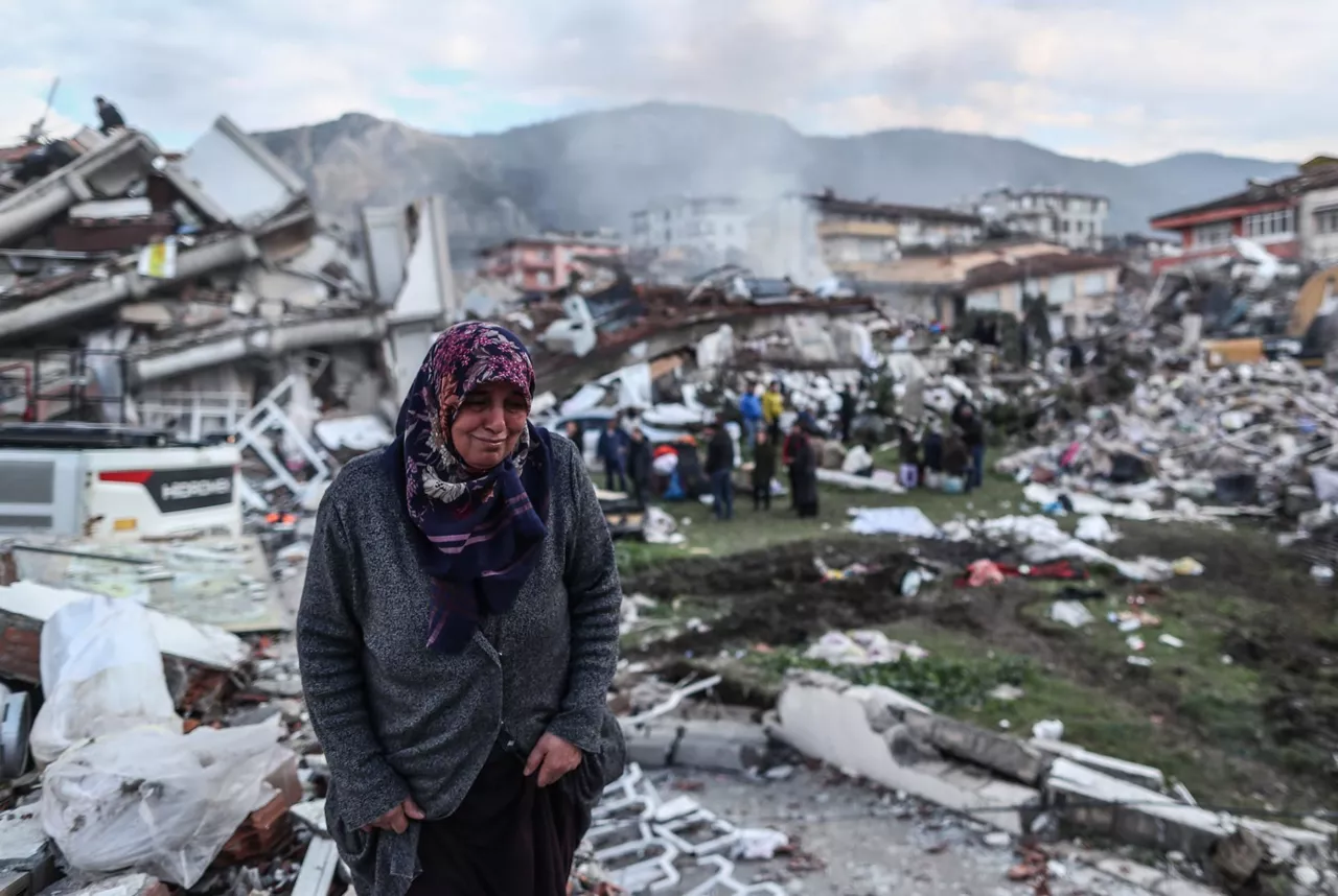 mujer-Hatay-terremotos-efe