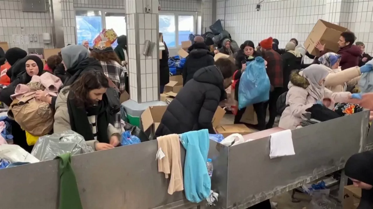 20230208160304_almacen-ayuda-humanitaria-a-turquia_