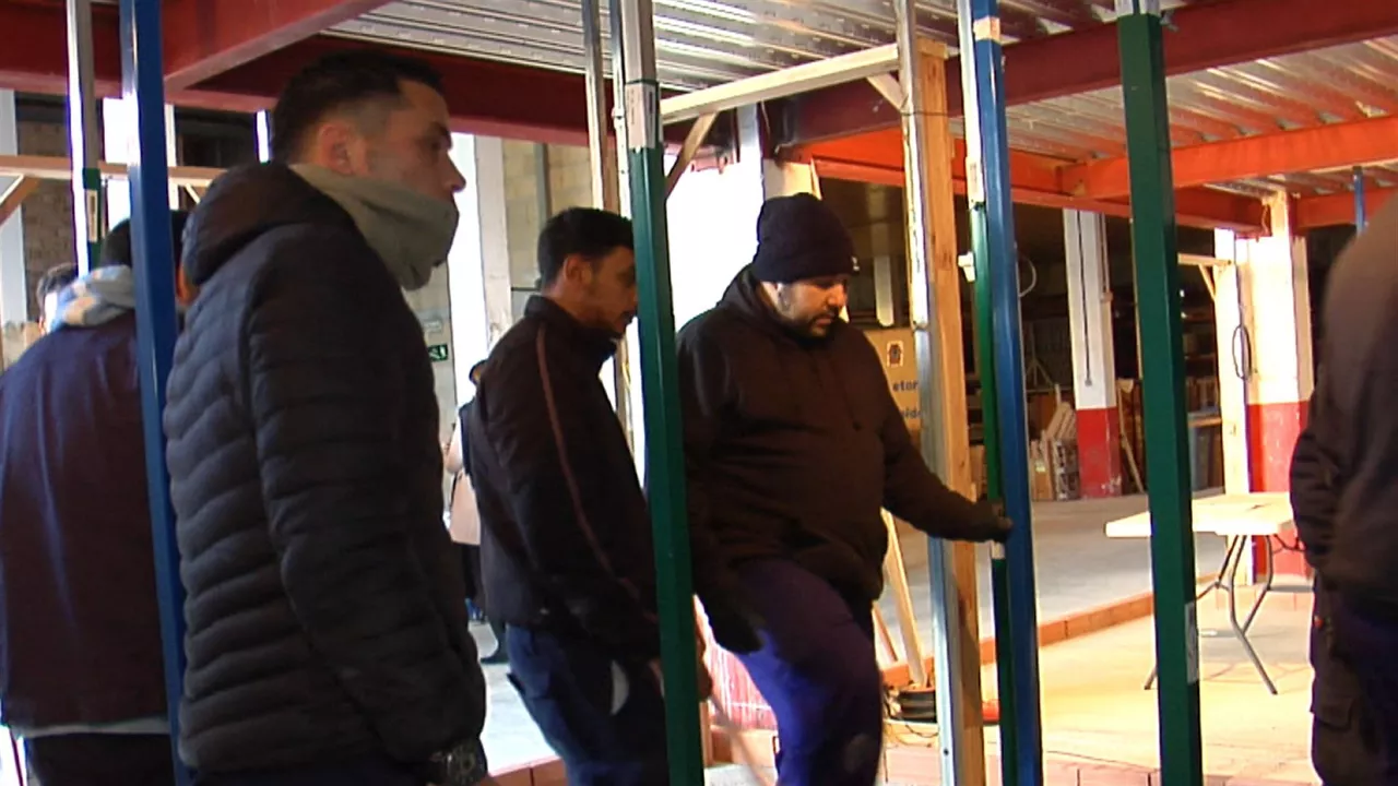 20230210160339_trabajadores-formandose-en-zumarraga_