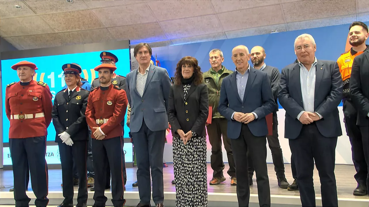 medallas merito civil gobierno vasco eitb media