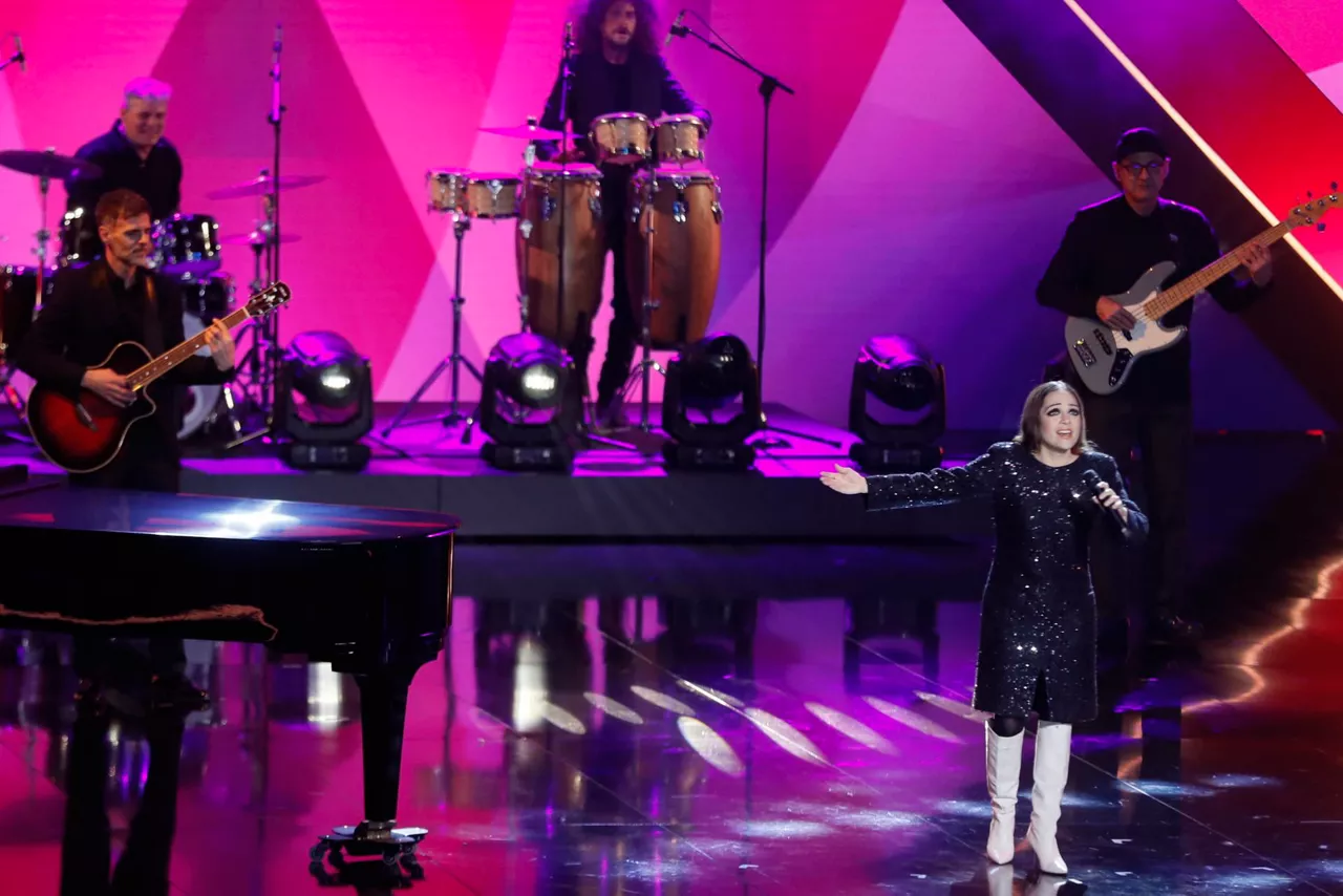 natalia lafourcade gala goya 2023 efe