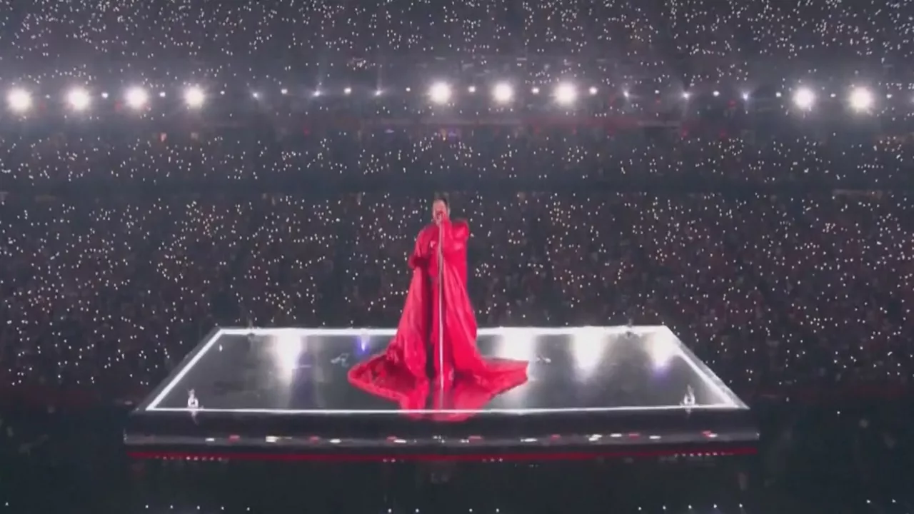 20230213145534_rihanna-superbowl_