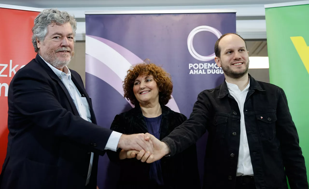 Juantxo Lopez de Uralde, Pilar Garrido eta Iñigo Martinez, gaur