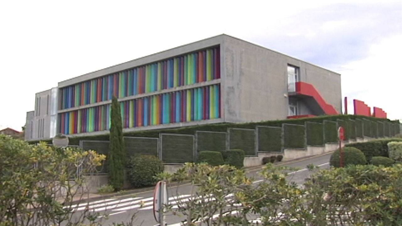20230214162535_colegio-concertado_