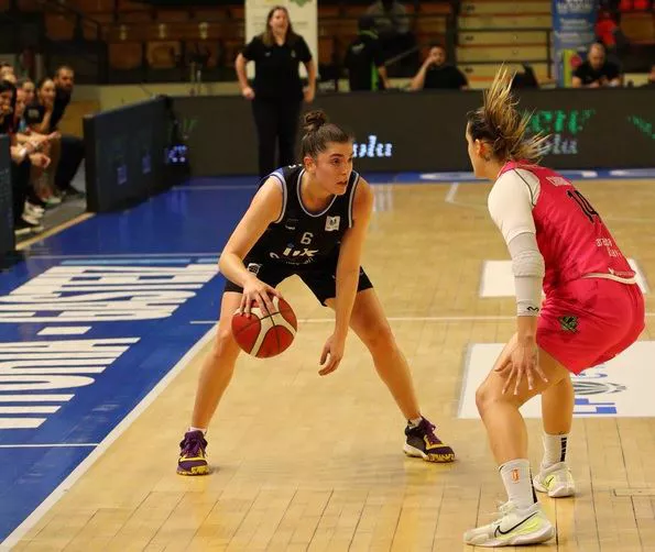 IDK Euskotrenek garaipena lortu du euskal derbian, Araskiren aurka. Argazkia: Araski.