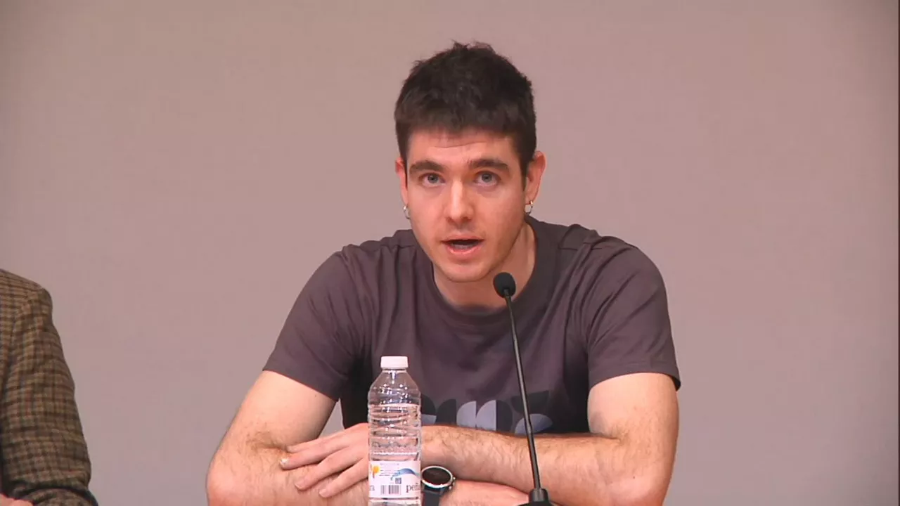 Iker Irribarria, prentsaurrekoan.