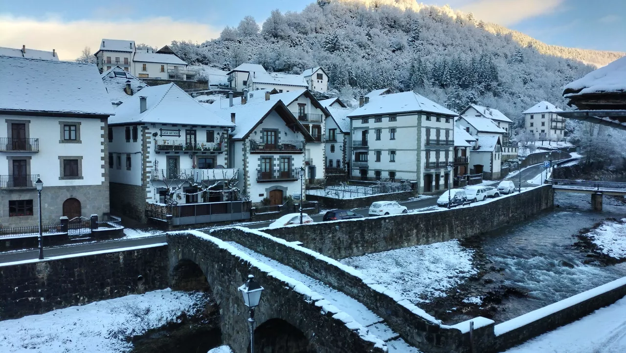 Otsagabia (German Gorraiz)