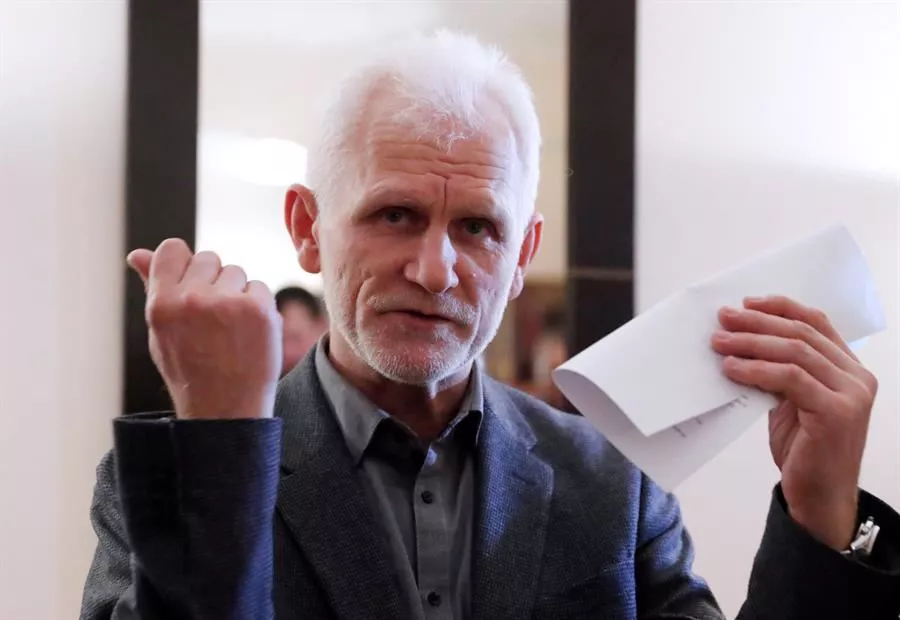 Ales Bialiatski Bakearen Nobel saridun bielorrusiarra. Argazkia: EFE