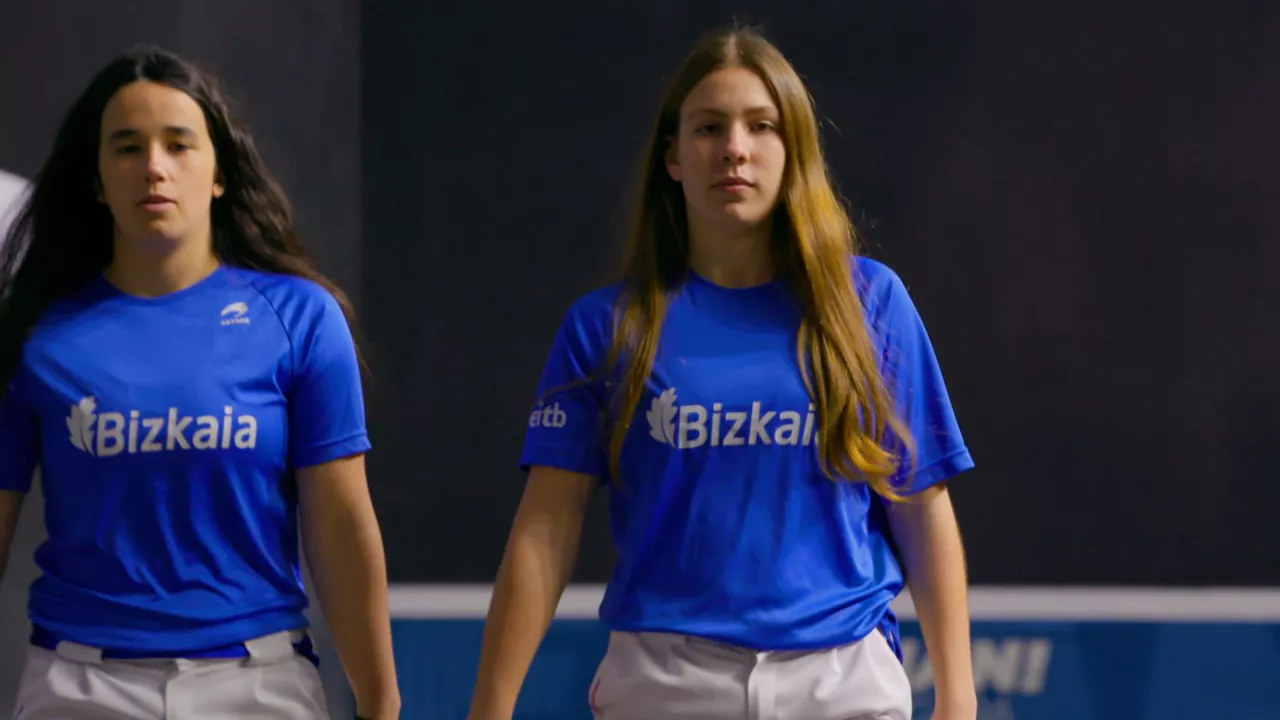 Eneritz Lizardi eta Helena Barrenetxea