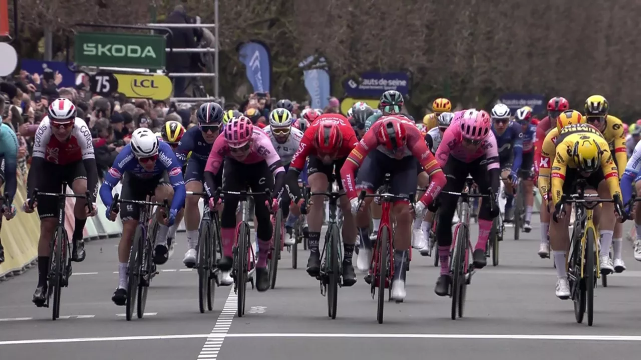 20230306164331_mads-pedersen-parisniza_