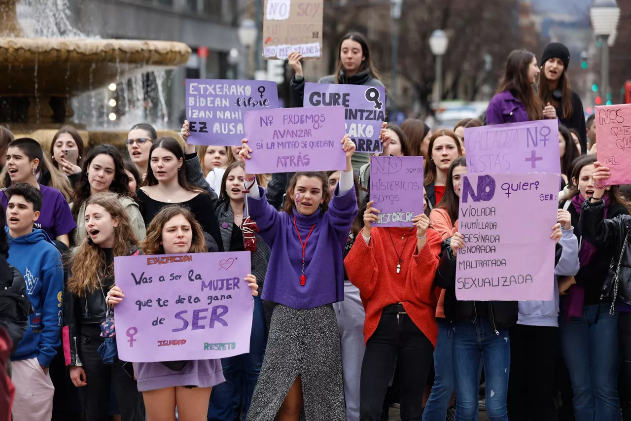 Un momento de la manifestación convocada por el sindicato de estudiantes en Bilbao