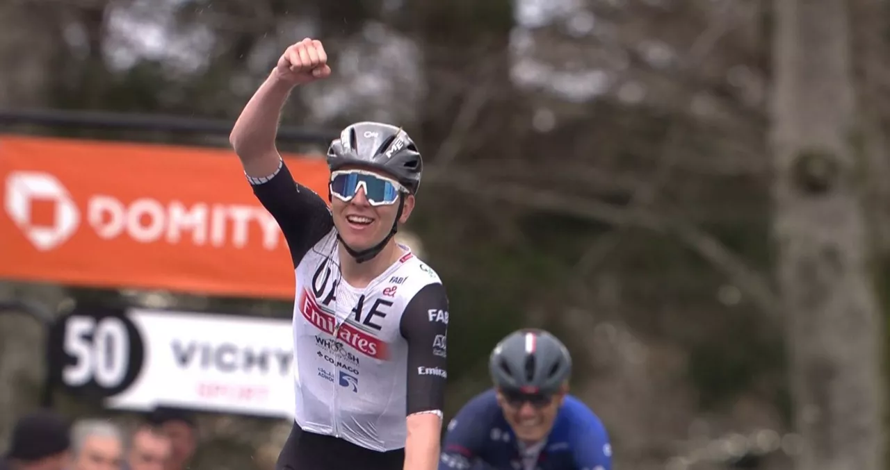 Pogacar, La Loge des Gardeseko helmugan garaile. Argazkia: EITB Media.