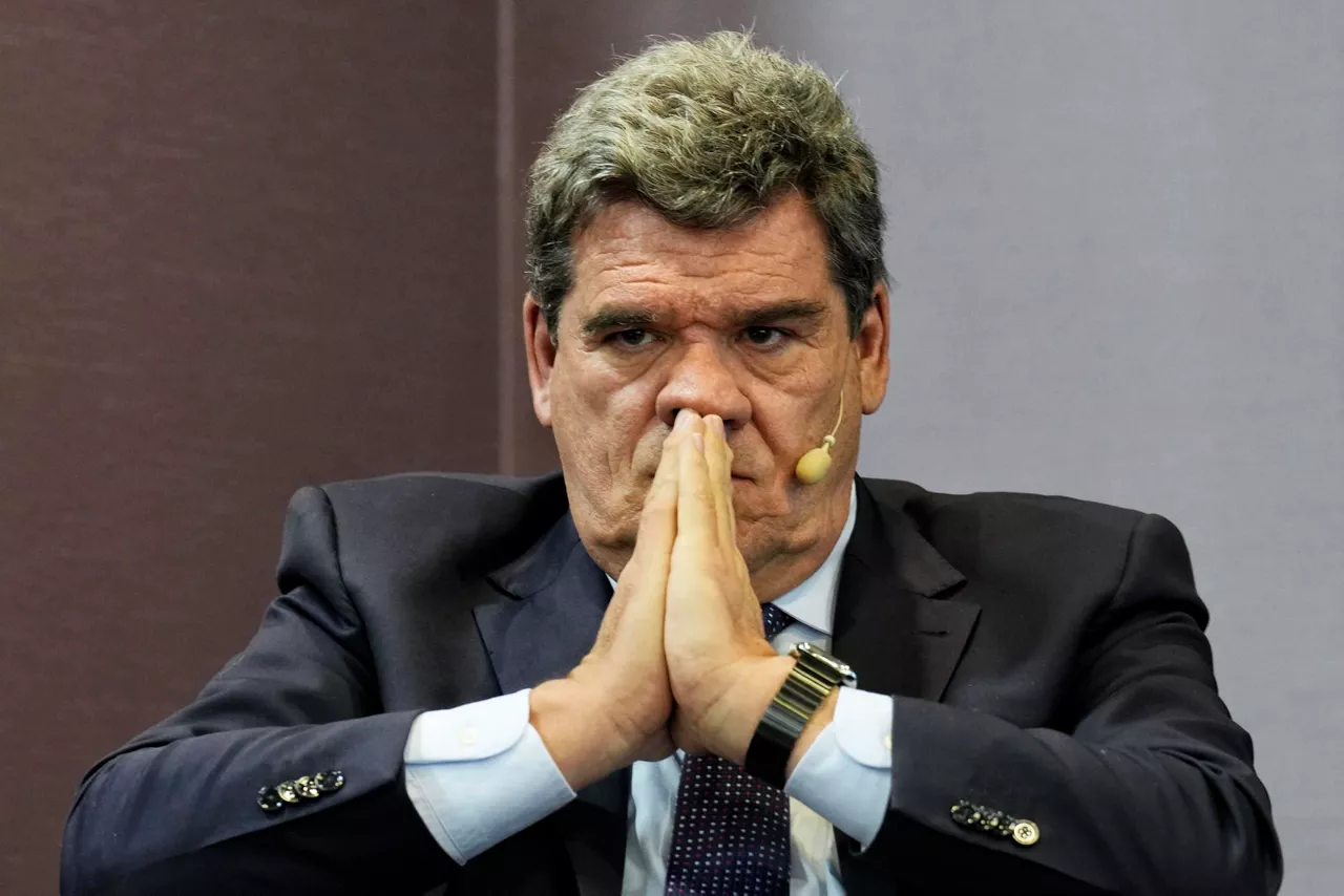 Jose Luis Escriva ministroa, artxiboko irudi batean. Argazkia: EFE